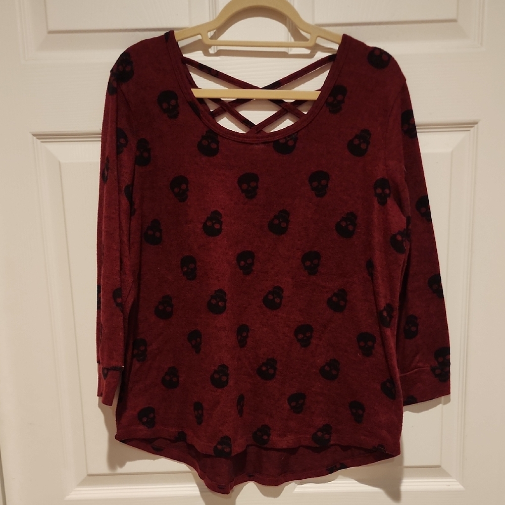 Women's Burgundy Skull Print Top